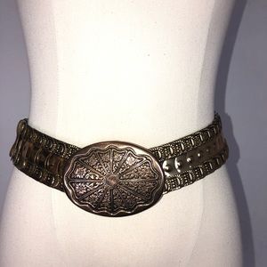 Expandable armor styled belt